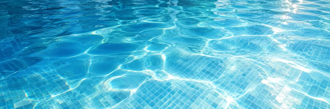 Como cuidar da sua piscina de fibra