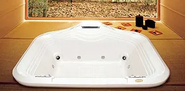 Banh. Fontana marca Jacuzzi.